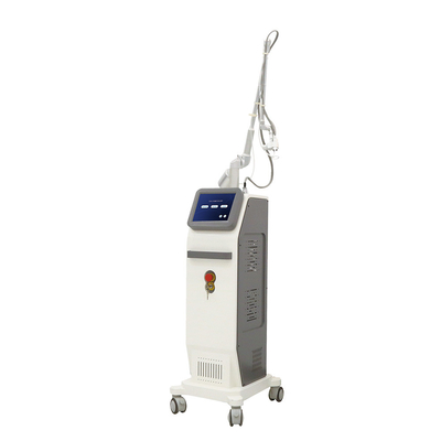 Ultra retrait partiel Vaginal Tightening Machine de cicatrice de machine de laser de CO2 d'impulsion